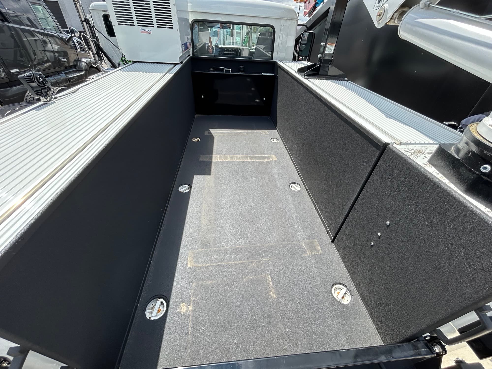 2025 Mack MD6 - Photo 1