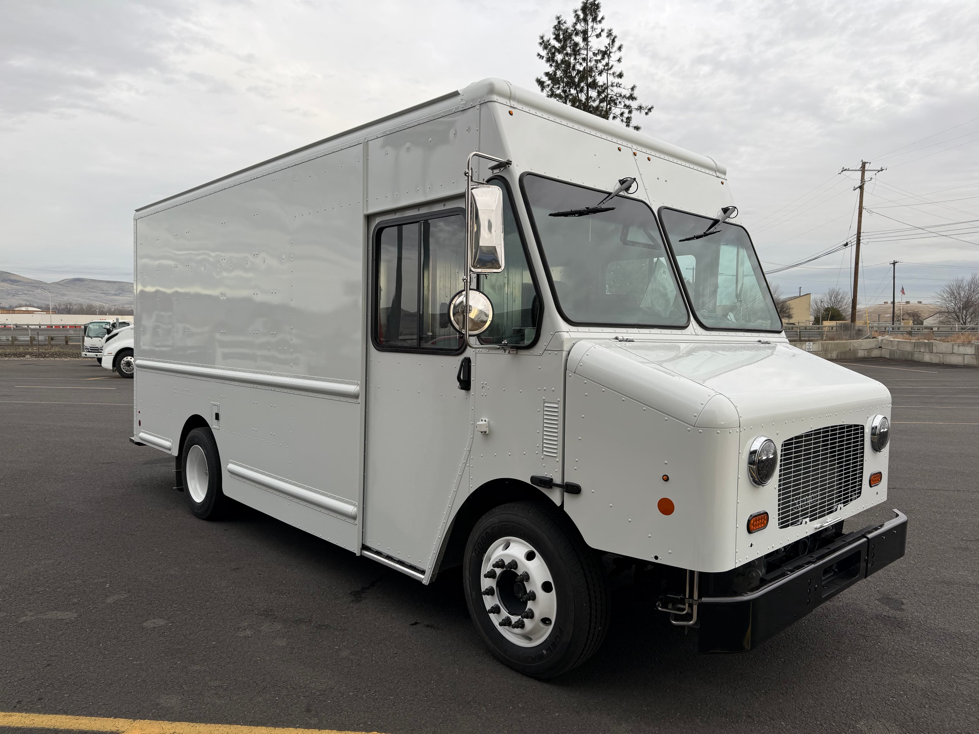 2025 Harbinger S525 - Photo 1