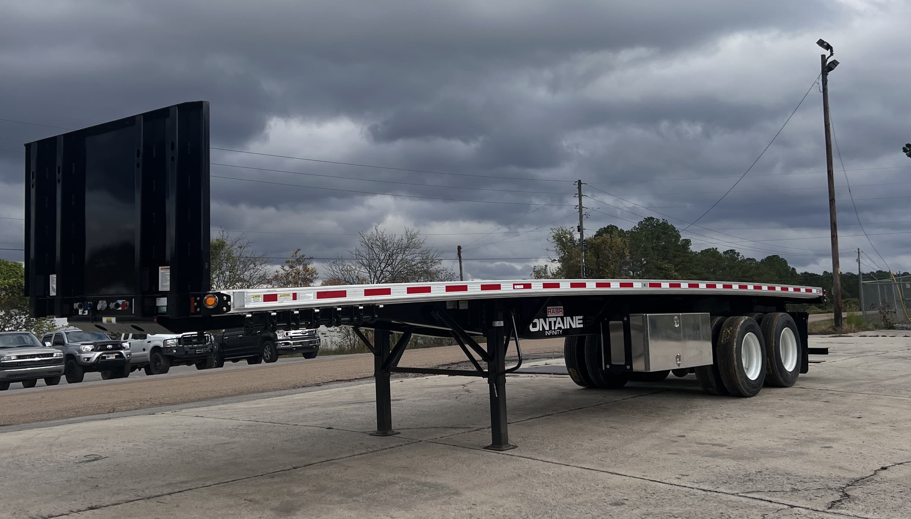2027 Fontaine 37' Combo w/Frk Lift Kit - Photo 1