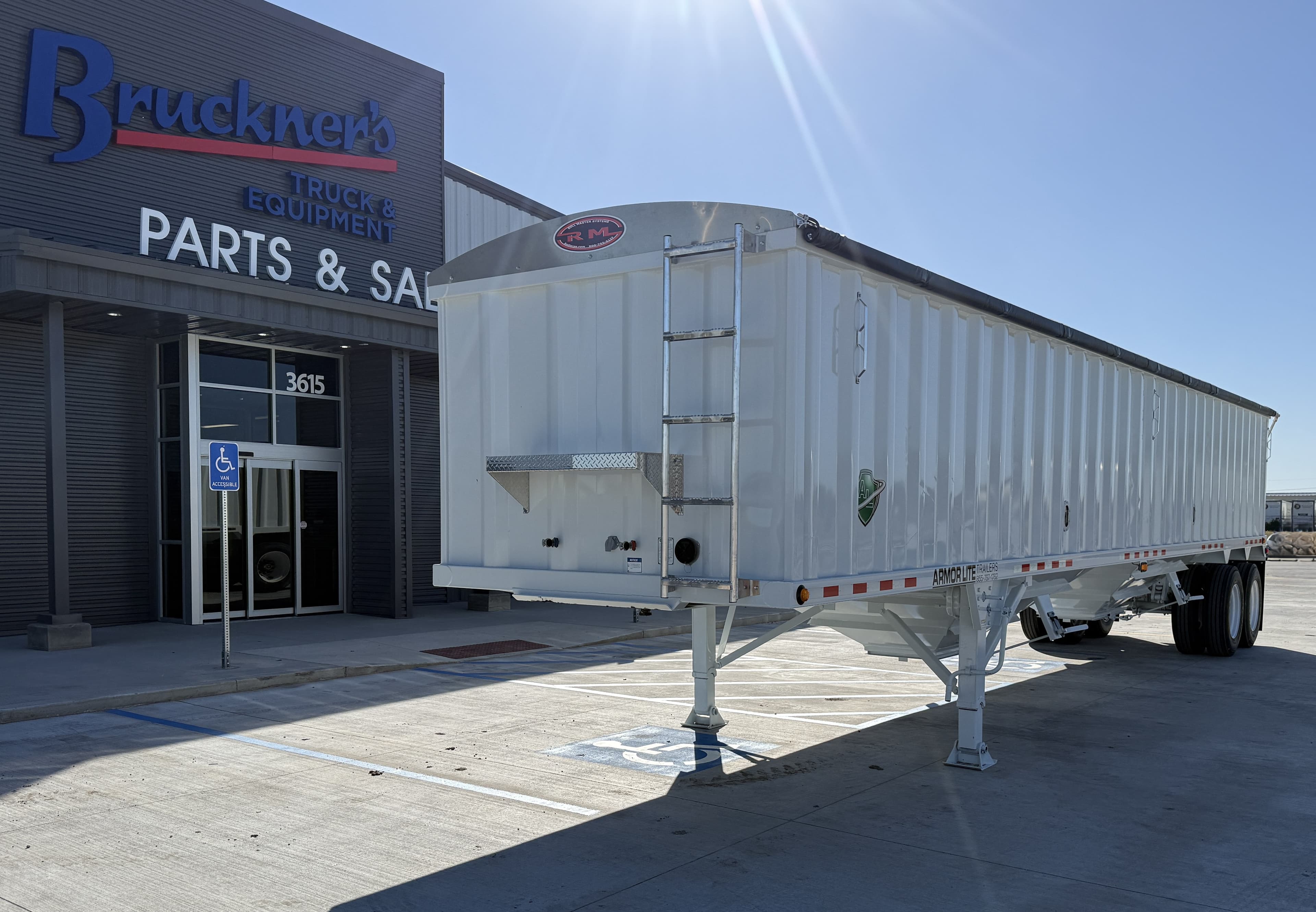 2027 Armor Lite 40' Steel Grain Hopper - Photo 1