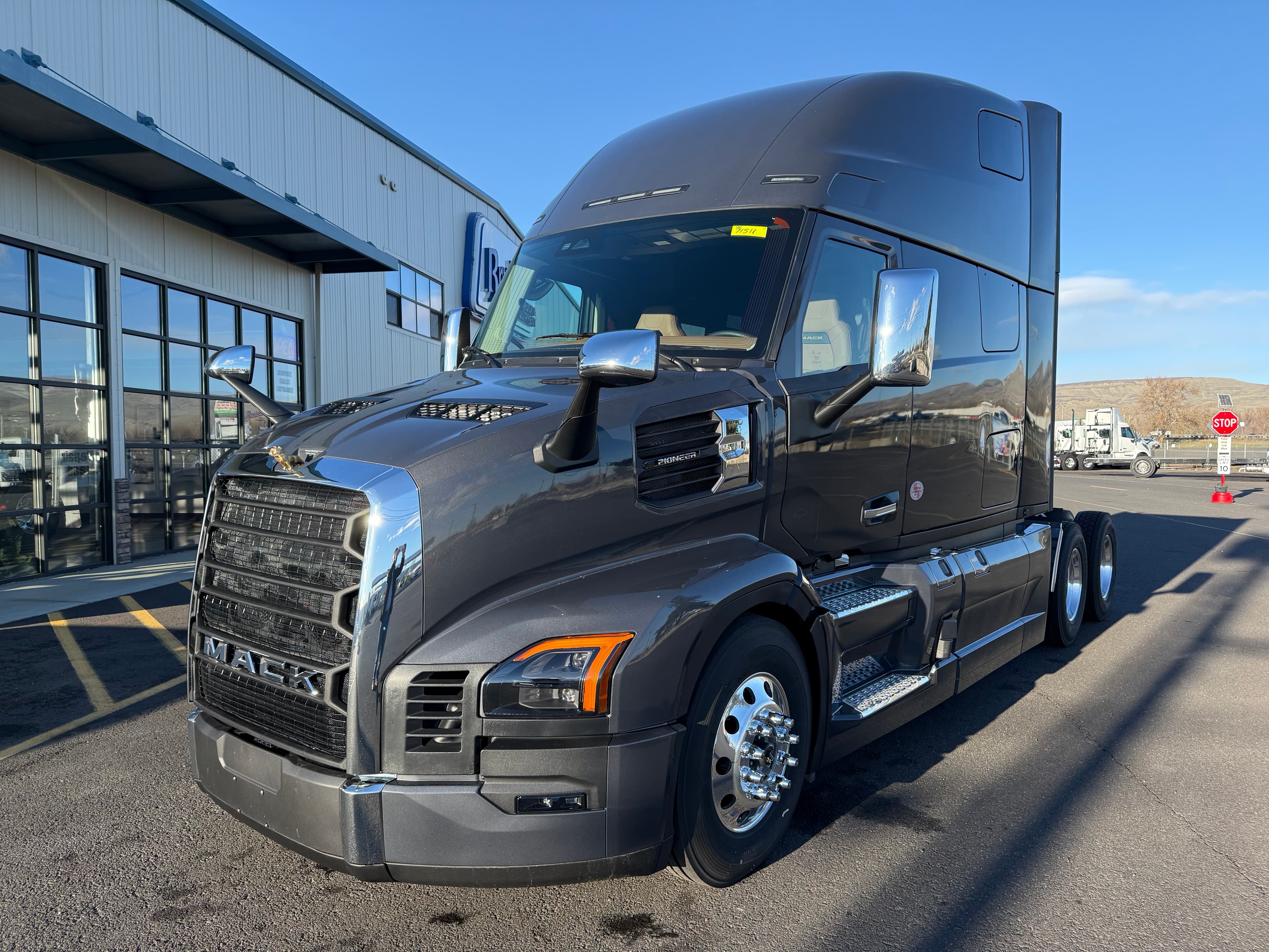 2026 Mack PR64T76H - Photo 1