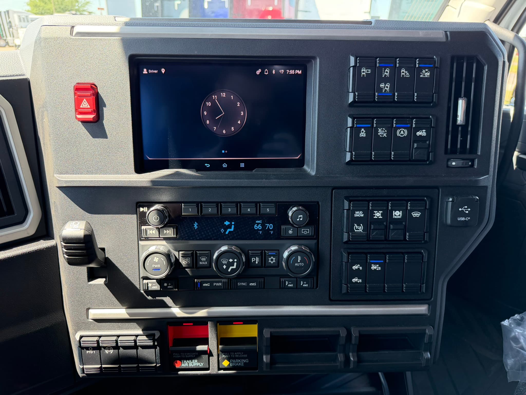 2027 Mack PR64T76H - Photo 1