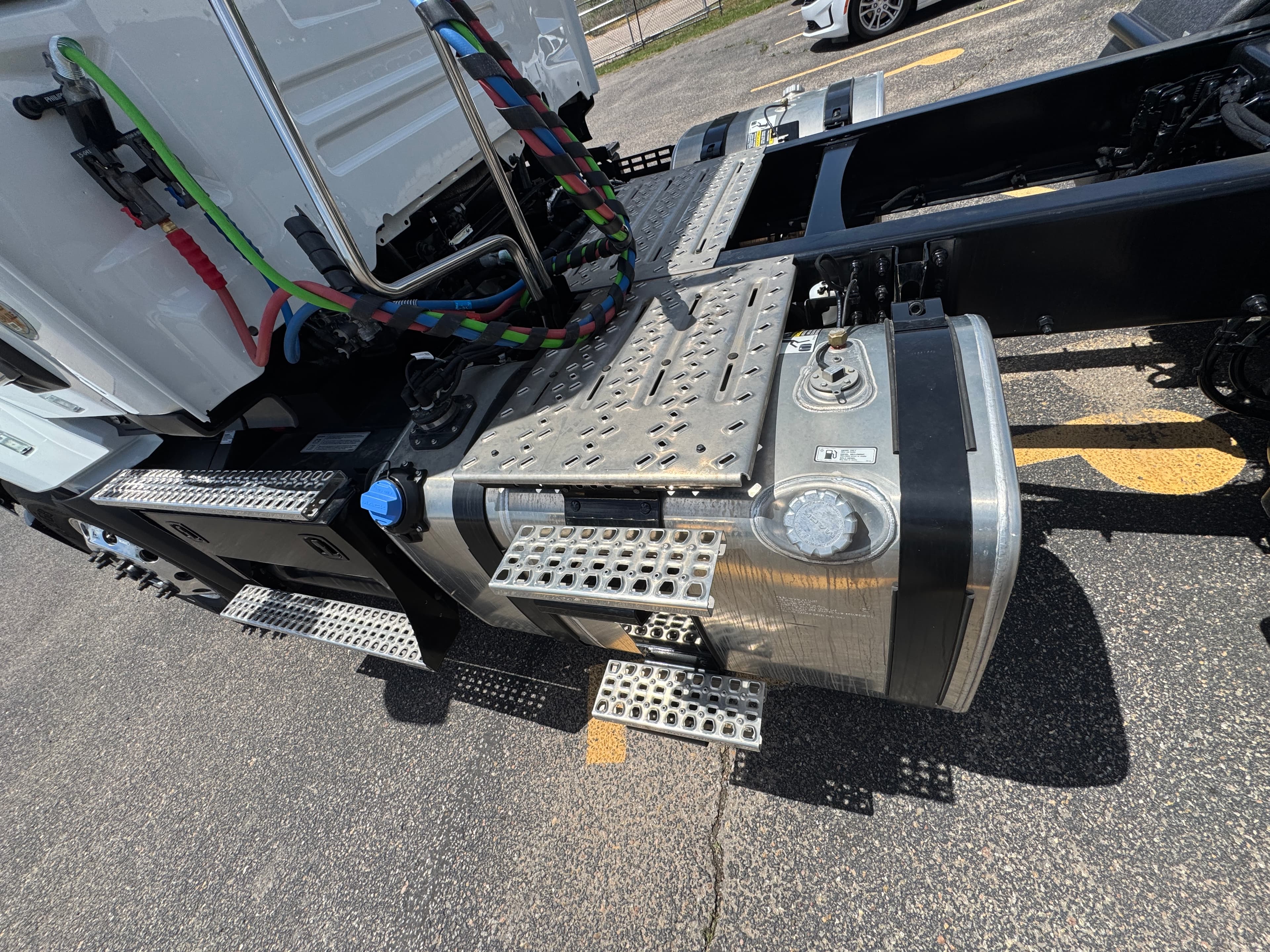 2027 Mack AN64T - Photo 1