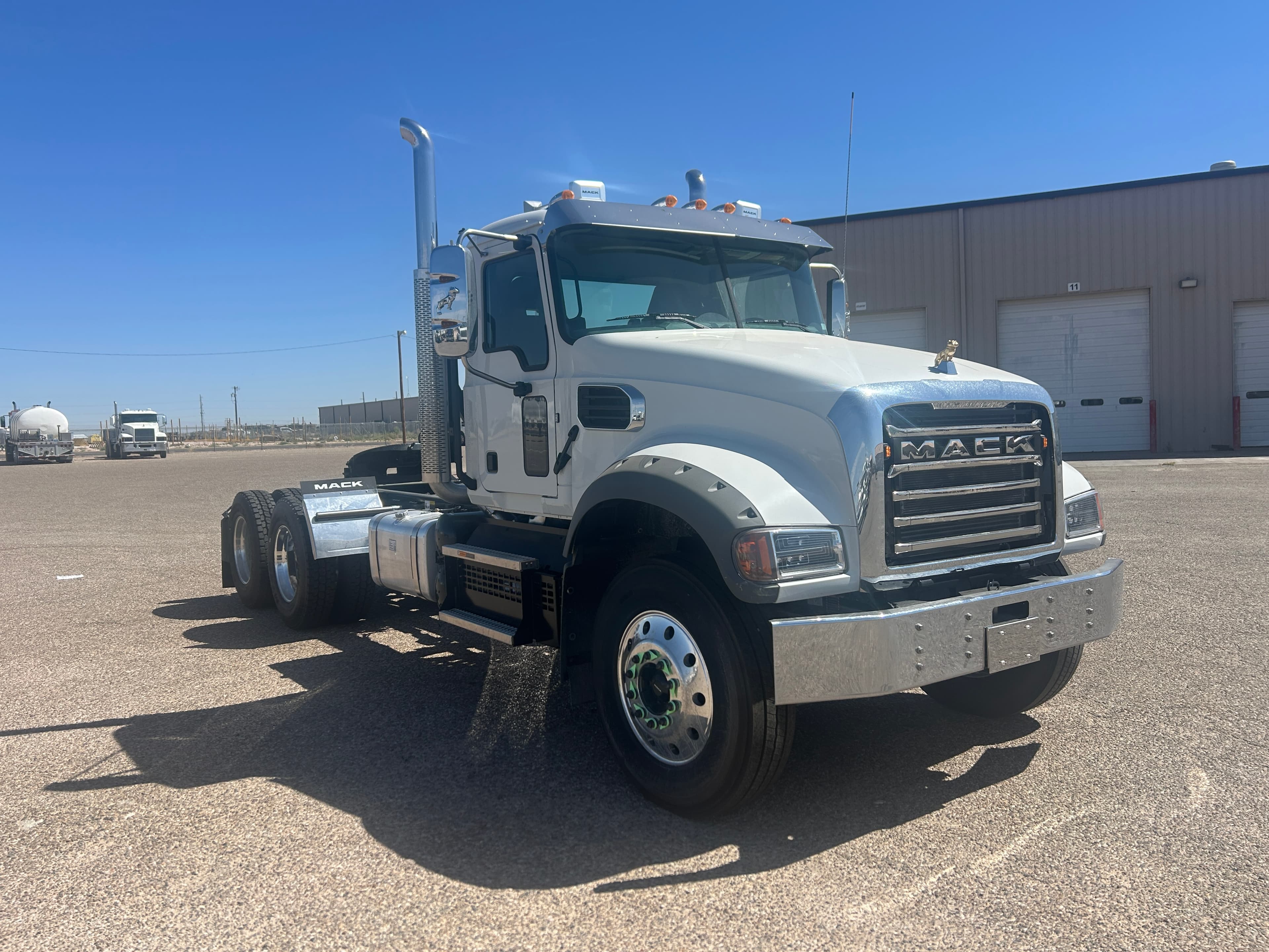 2027 Mack GR64FT