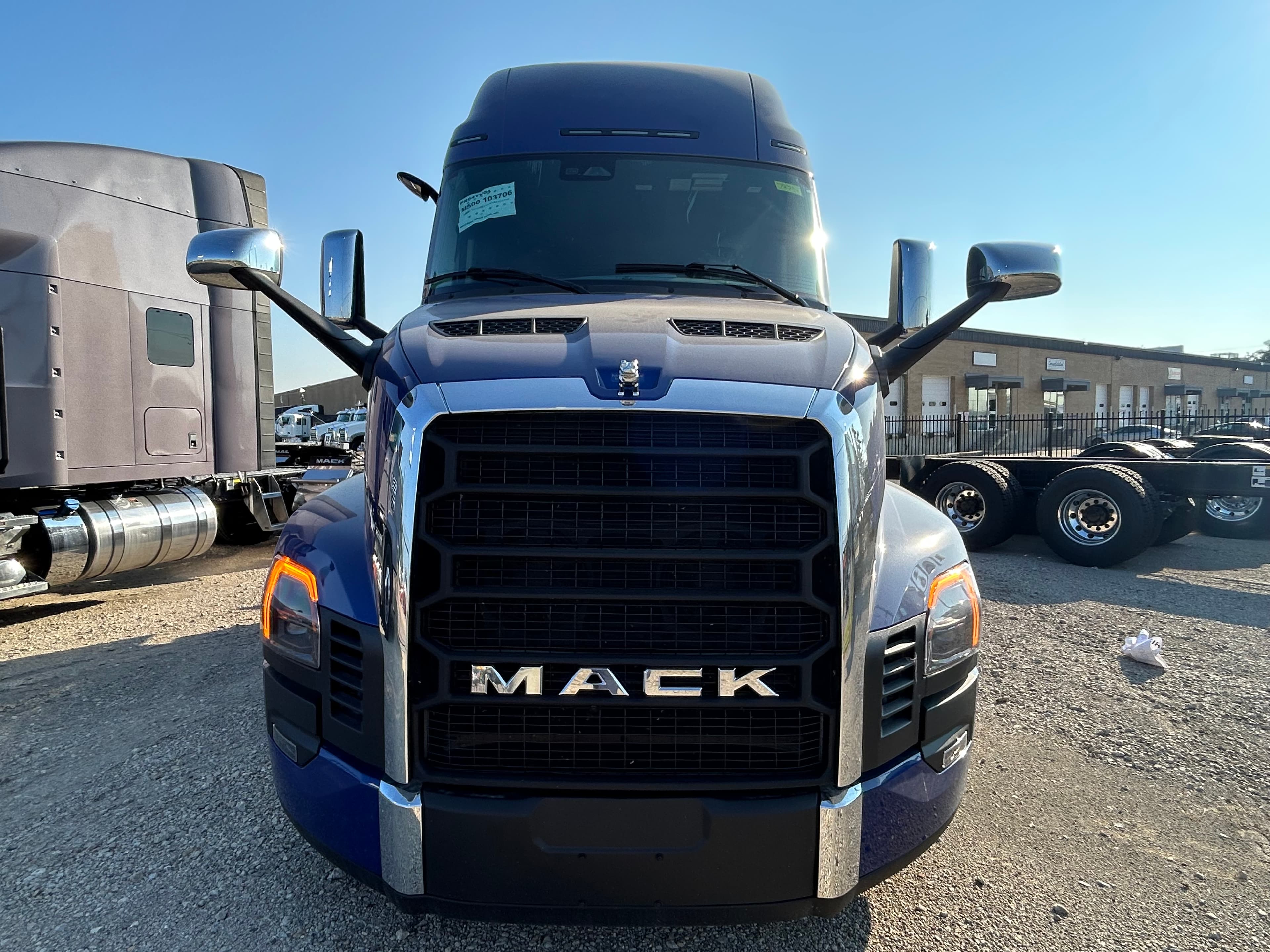 2027 Mack PR64T76H - Photo 1
