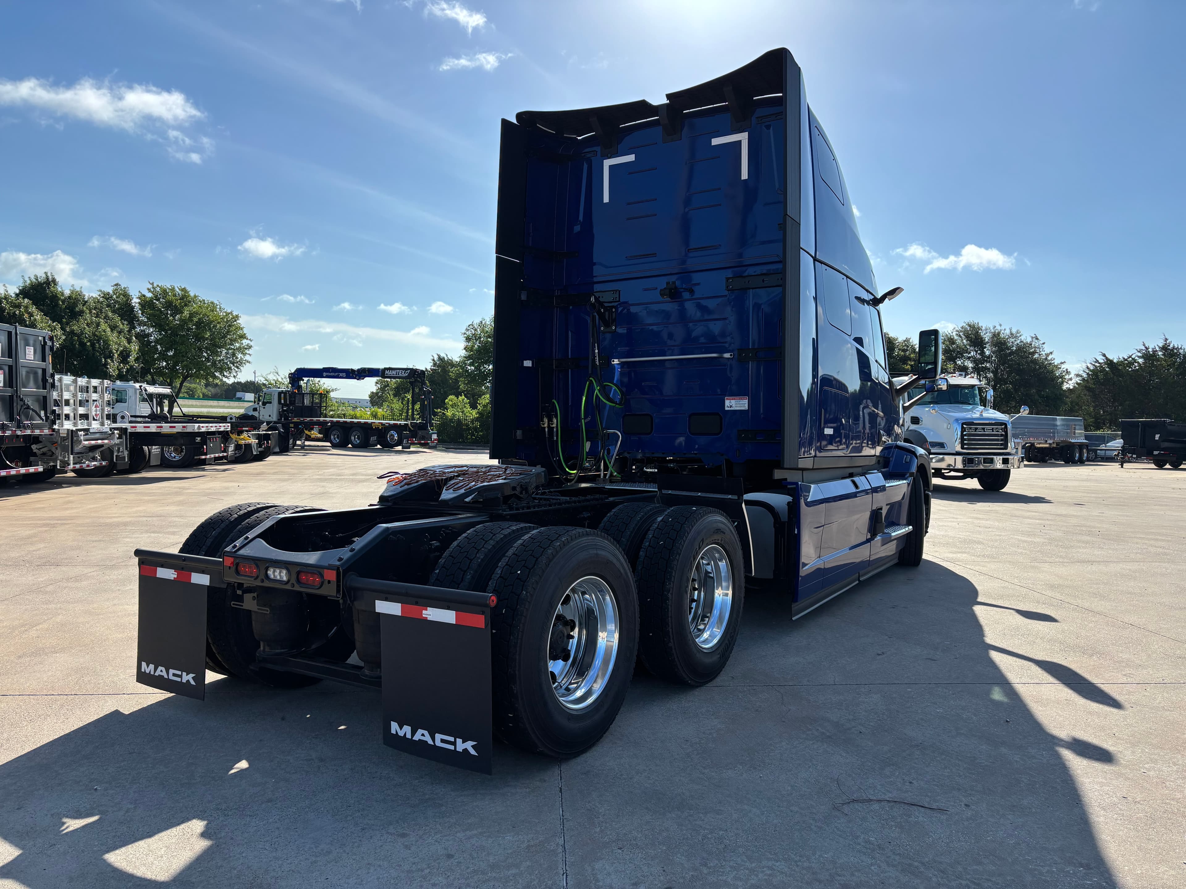 2027 Mack PR64T76H - Photo 1