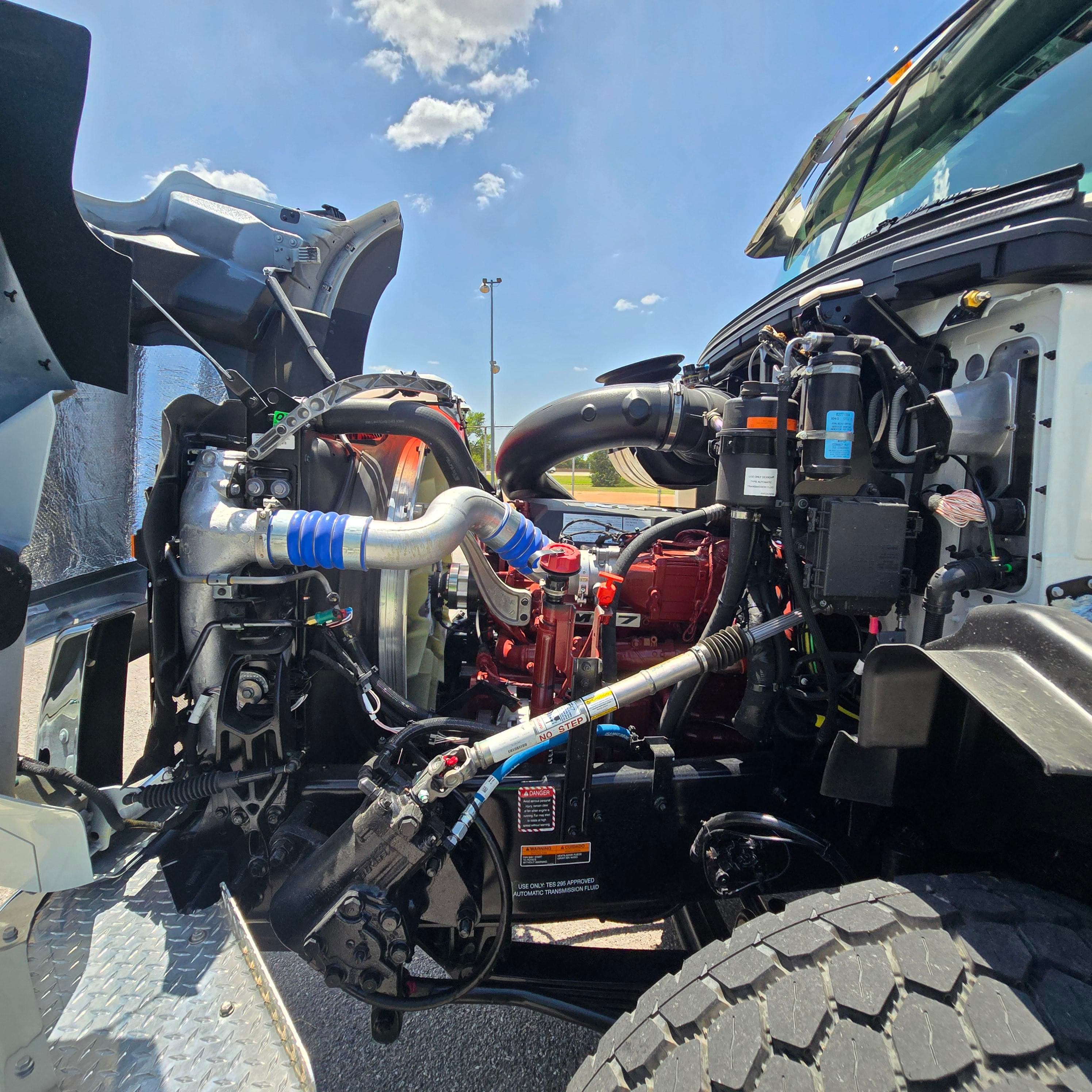 2027 Mack GR64B - Photo 1