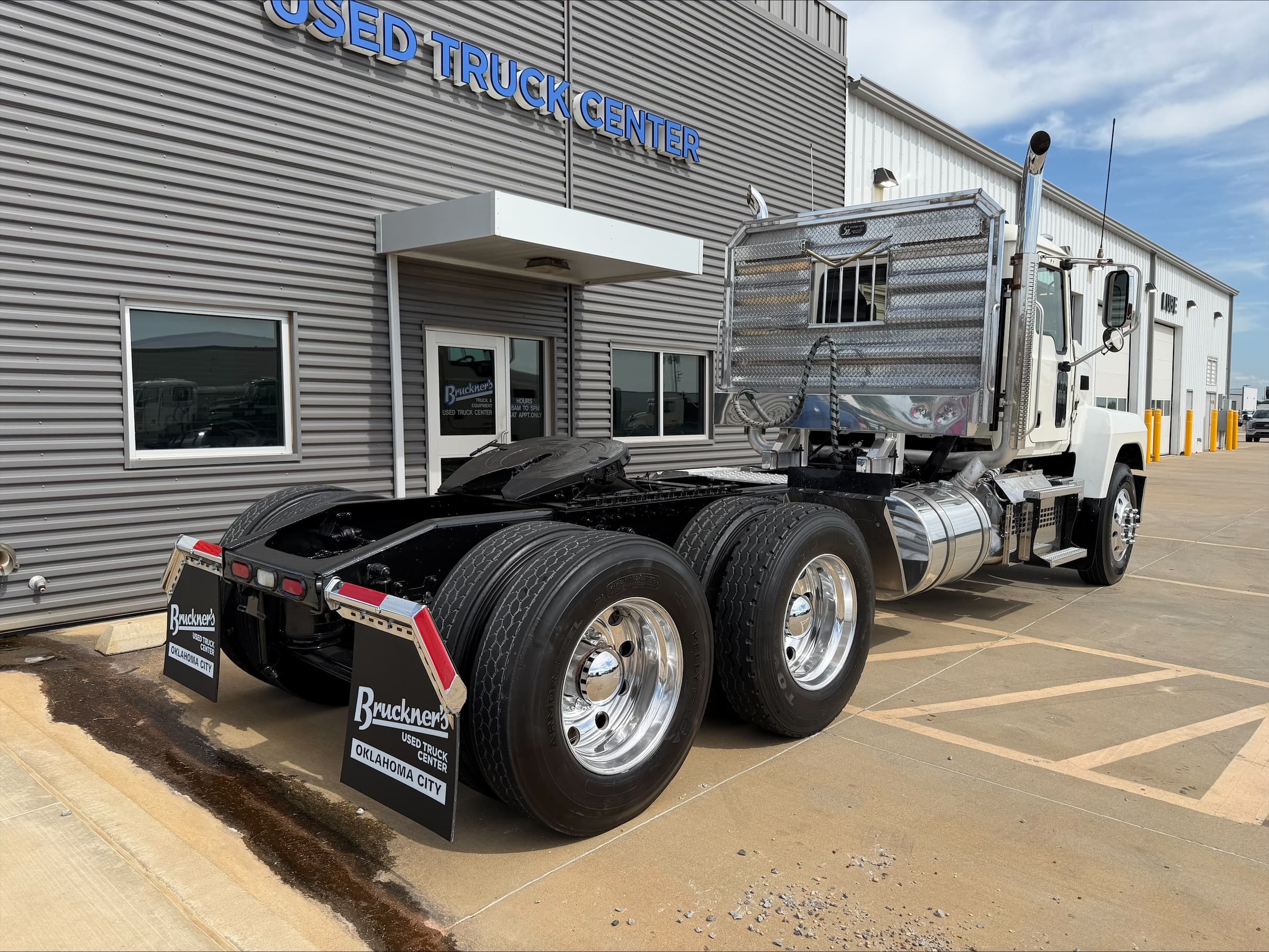 2019 Mack PI64T - Photo 1