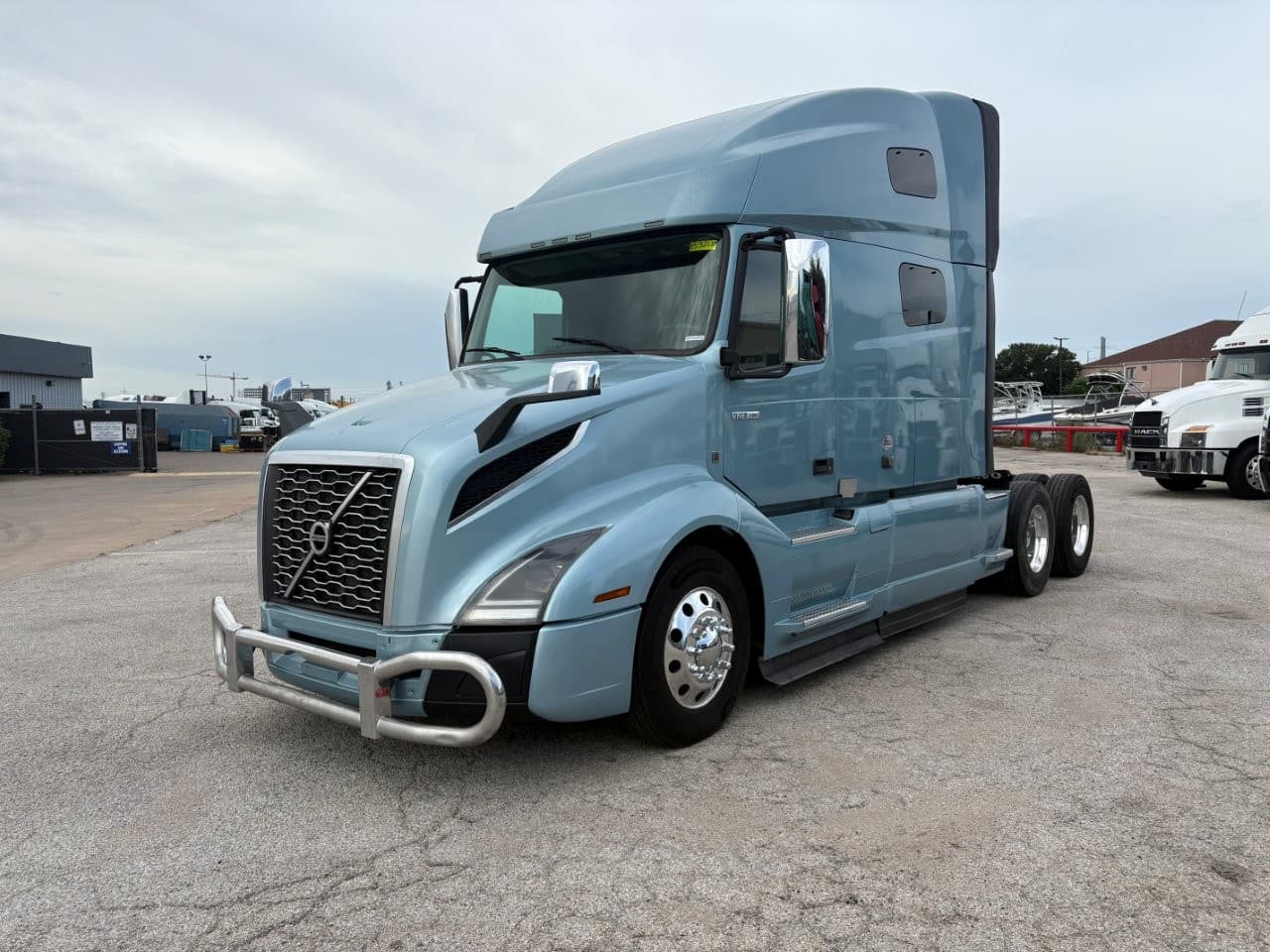 2022 Volvo VNL64T760 - Photo 1