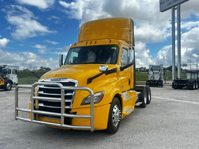2019 Freightliner CASCADIA 126 - Photo 1
