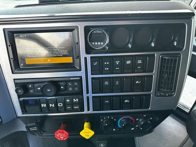 2020 Mack AN64T70 - Photo 1