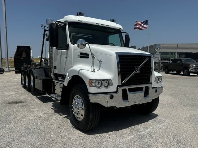 2020 Volvo VHD - Photo 1