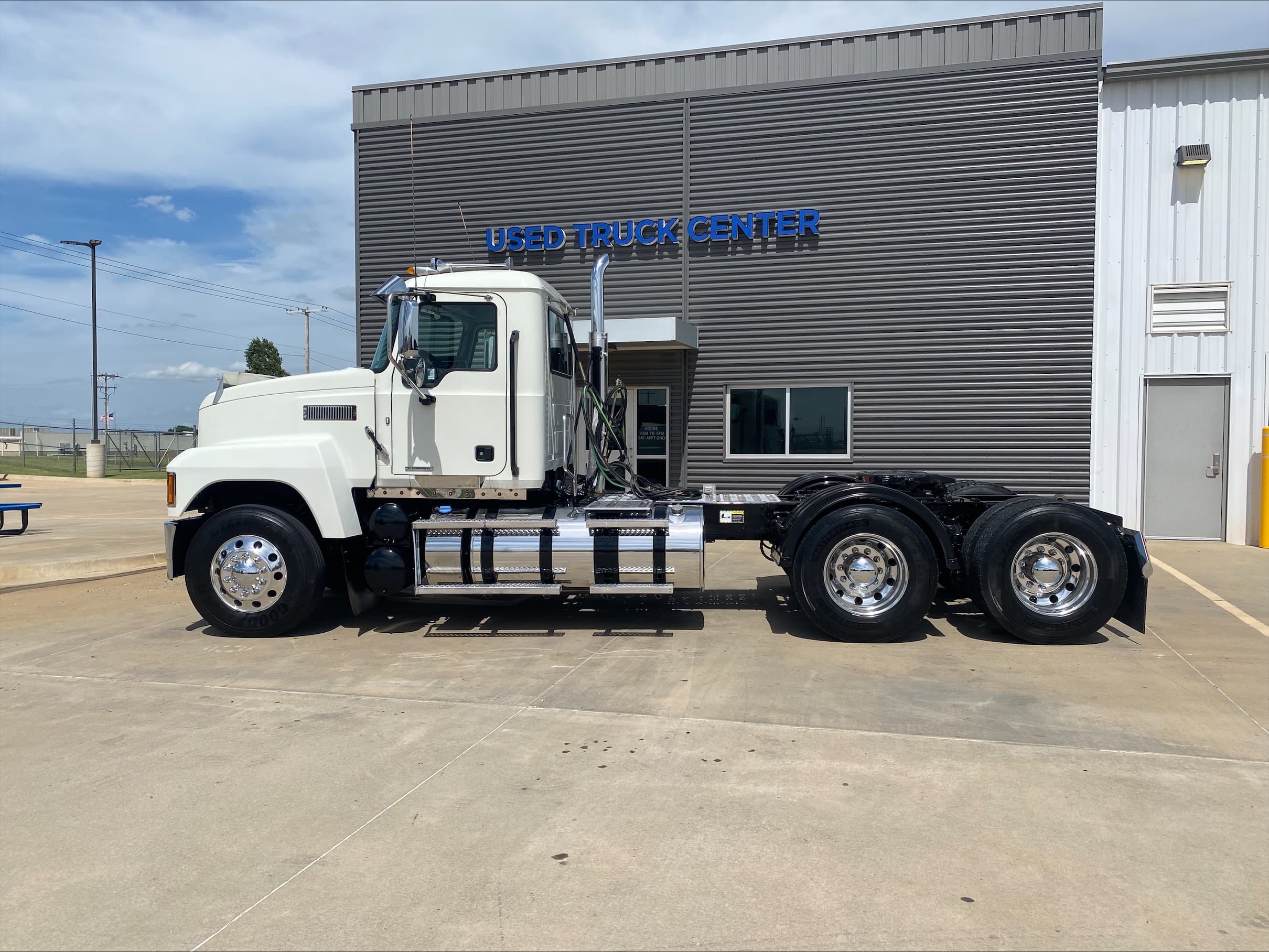2021 Mack PI64T - Photo 1
