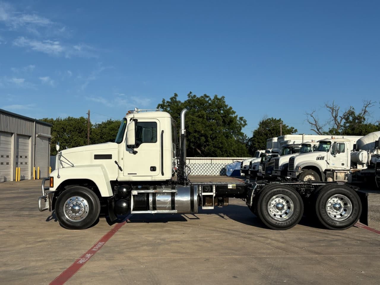 2020 Mack PI64T - Photo 1